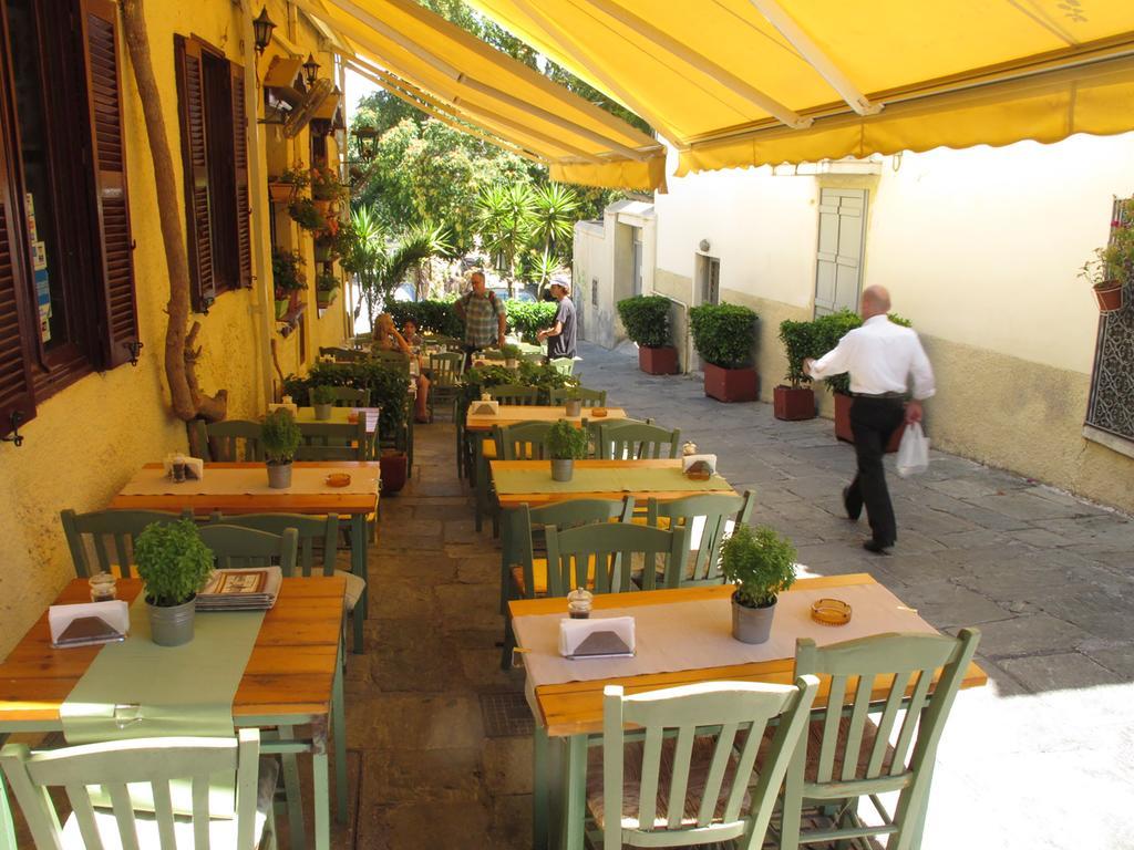 Athenian House In Plaka Villa By Athenian Homes (Adults Only) Екстер'єр фото
